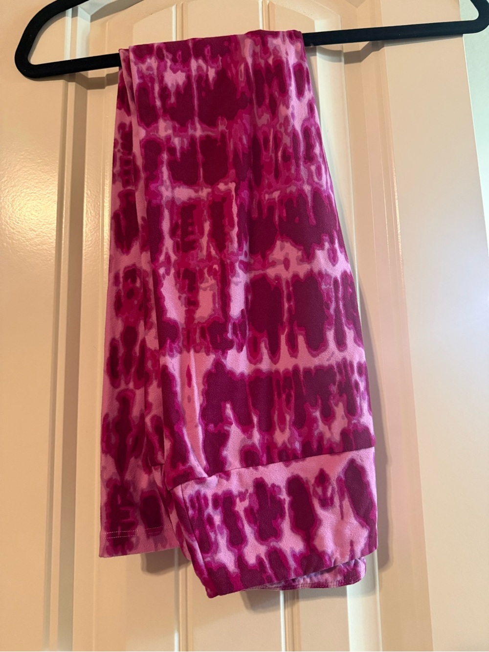 LuLaRoe Pink and Magenta Tie-Dye Leggings